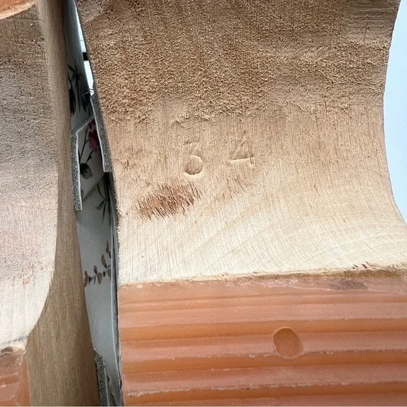 LINNEA Wood Open Back Flower Print Traction Slip-on Round Toe Leather Clogs - Picture 12 of 14